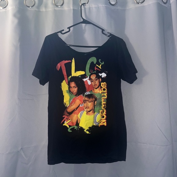 Graphic Tee Bundle - Picture 4 of 5